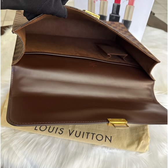 Damiar Briefcase - Picture 9 of 17